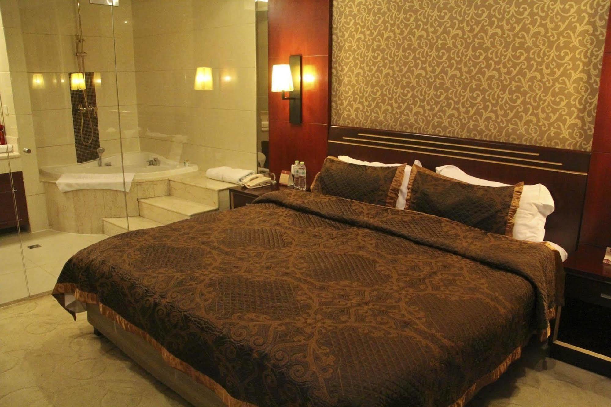 Jingzhou International Hotel Shijiazhuang Bagian luar foto